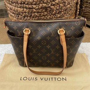AUTH Louis Vuitton Totally PM Handbag